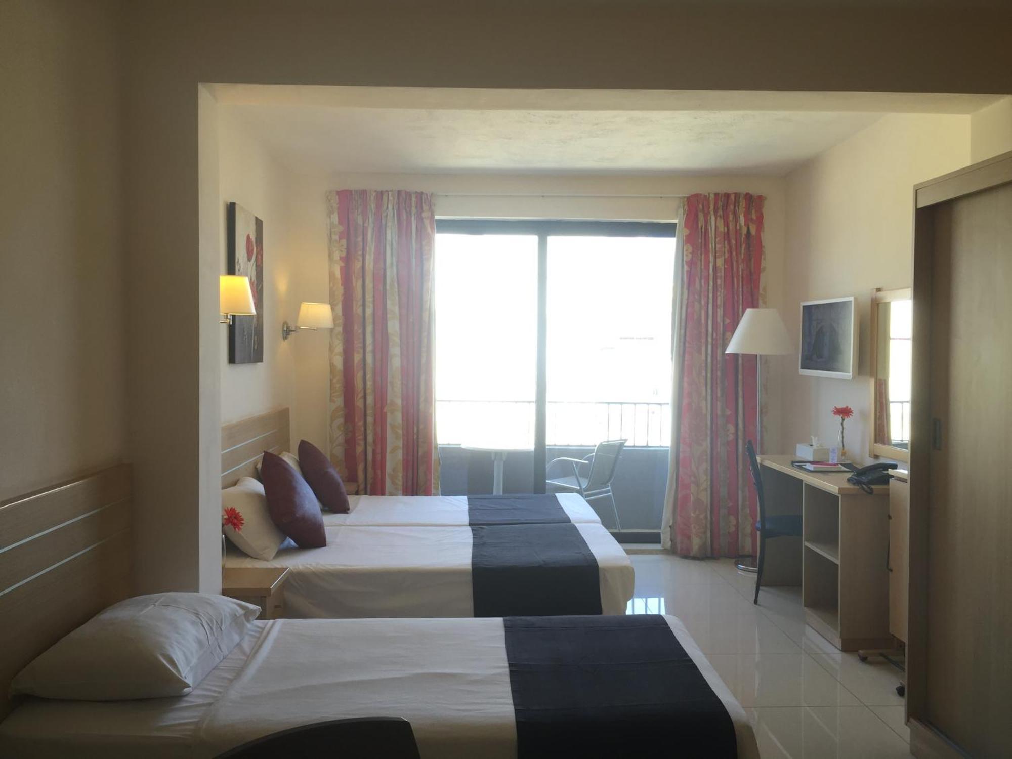 Dean Hamlet Hotel Saint Julian's Luaran gambar